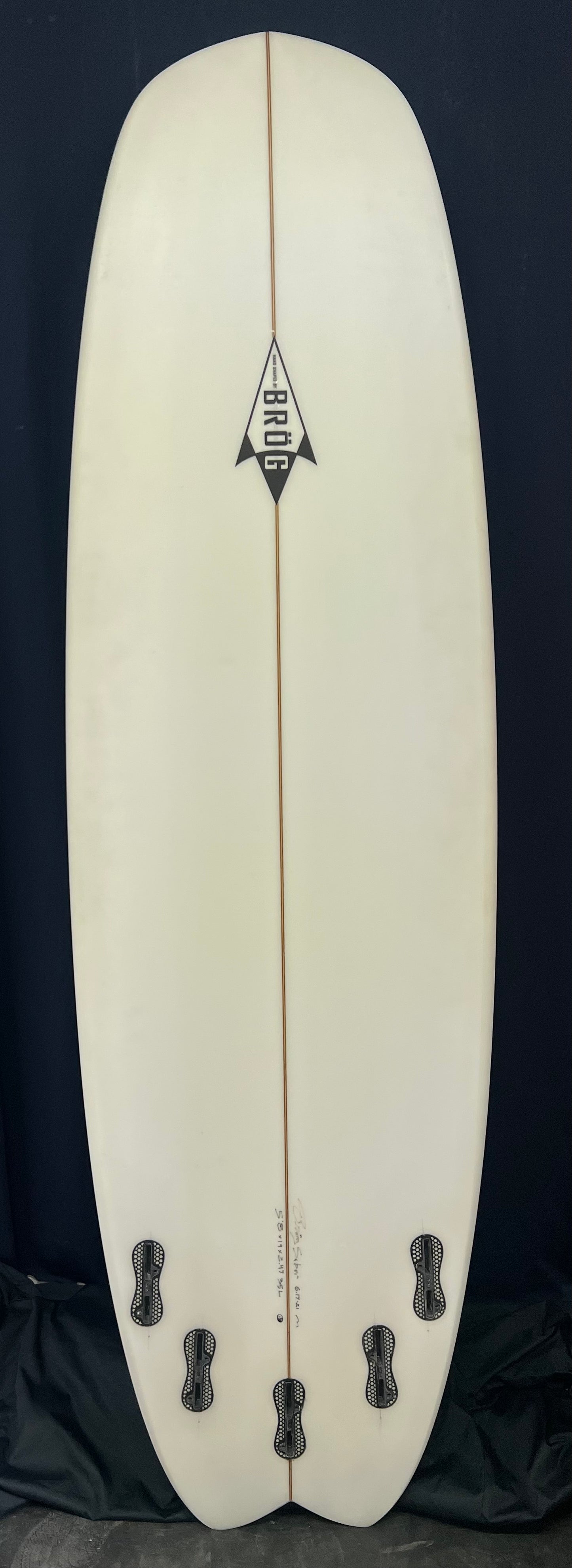 Saber 5'8"